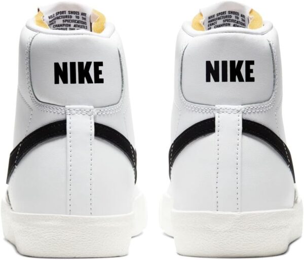 Nike Women’s Sneaker, Medium