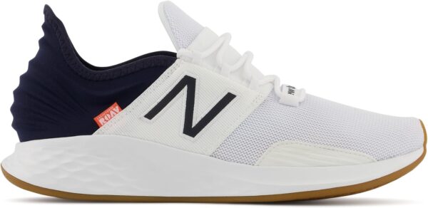 New Balance Men’s Fresh Foam Roav V1 Sneaker, Black, 9-11