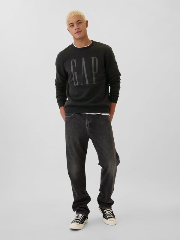 GAP Men’s Logo Fleece Crew Sweatshirt