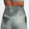 Nike Dri-FIT One Women’s High-Waisted Tight Fit Training Leggings