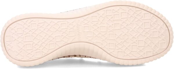 Skechers Women’s Wilshire BLVD-Bellevue Sneaker