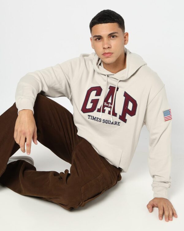 GAP Mens Relaxed Fit Novelty Print Full Sleeves Crew…