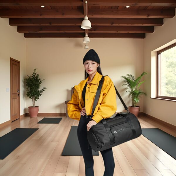 Arctic Hunter Sport Travel Duffle Bag for Men Women 28L…