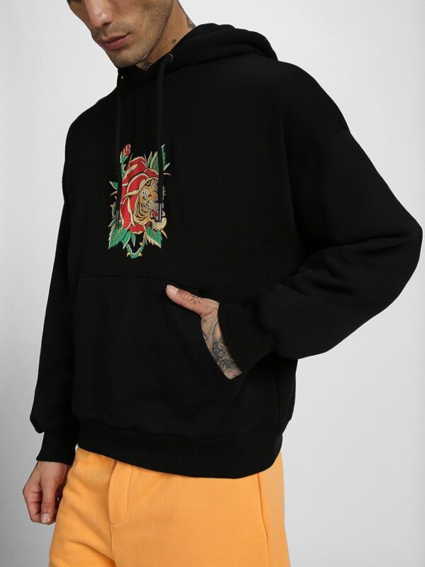 Veirdo Oversized Back Graphic Printed Black Cotton Poly…